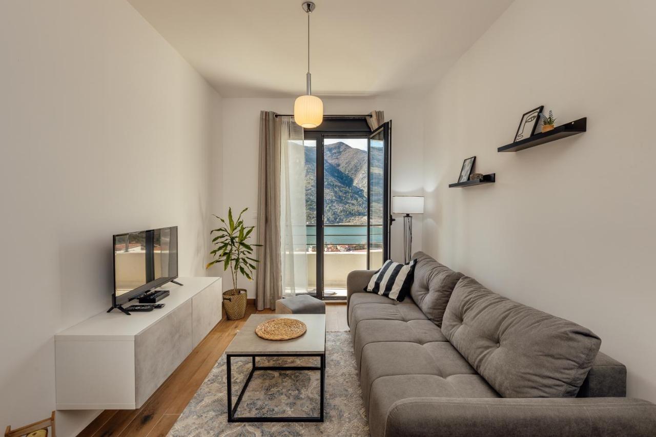 Lana Sea View Apartment 科托尔 外观 照片